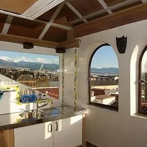 https://las-golondrinas-de-la-alhambra.es-andalucia.com
